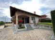 Villa immersa nel verde 2
