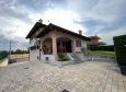 Villa immersa nel verde 6