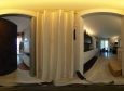 Elegante bilocale con giardino privato e terrazzo panoramico sulle Langhe foto 360°
